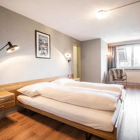 Отель Berggasthaus Crest'ota 3*