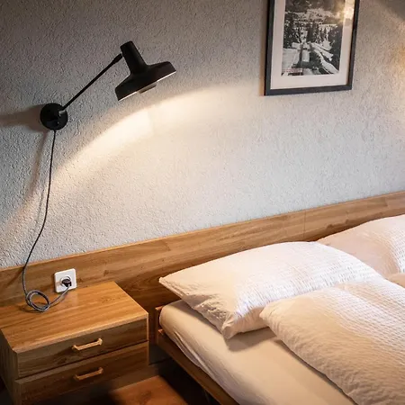 Berggasthaus Crest'ota Ленцерхайде